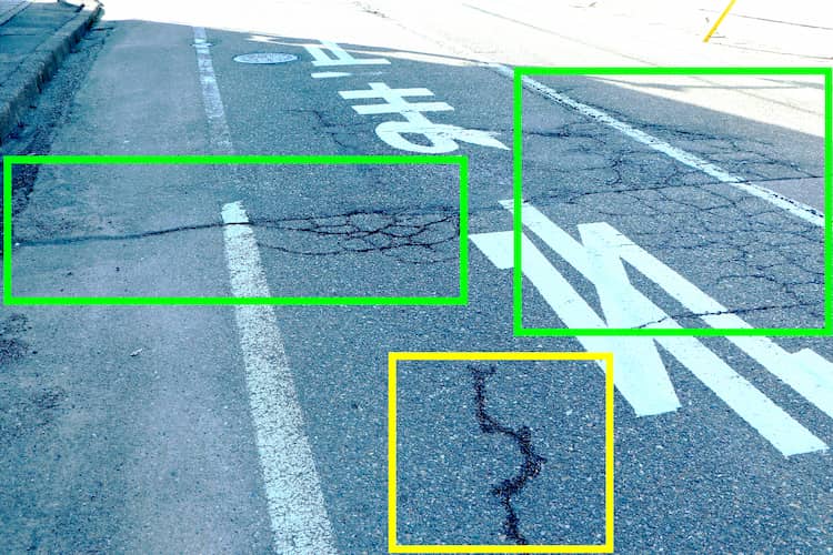 映像解析AIを活用した路面クラック検知 映像解析AIを活用した路面クラック検知